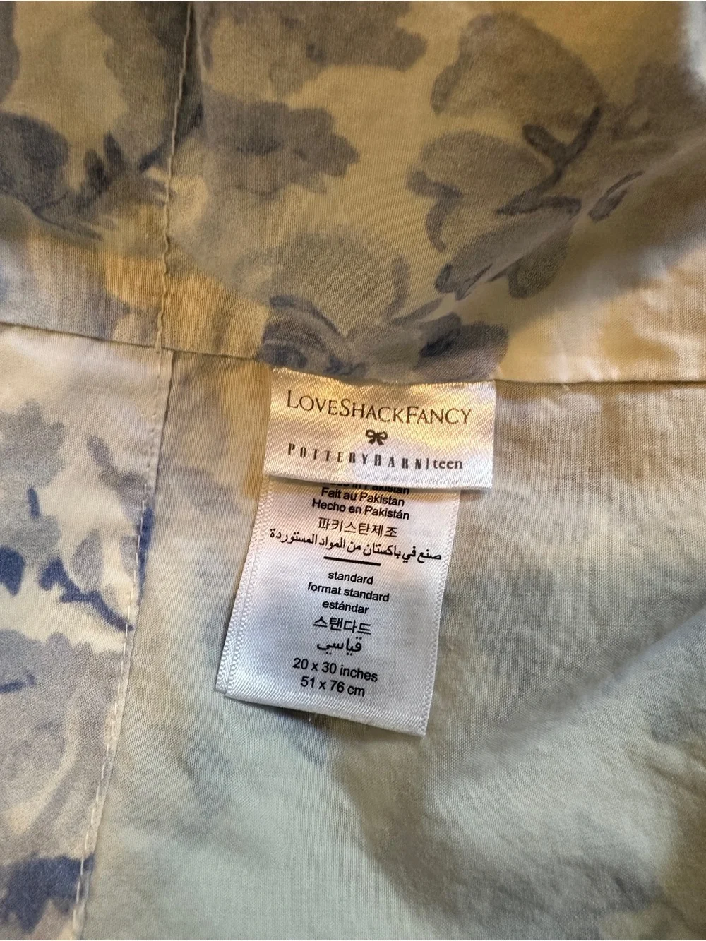College Dorm Twin XL bedding set includes Pottery Barn Loveshack sheets